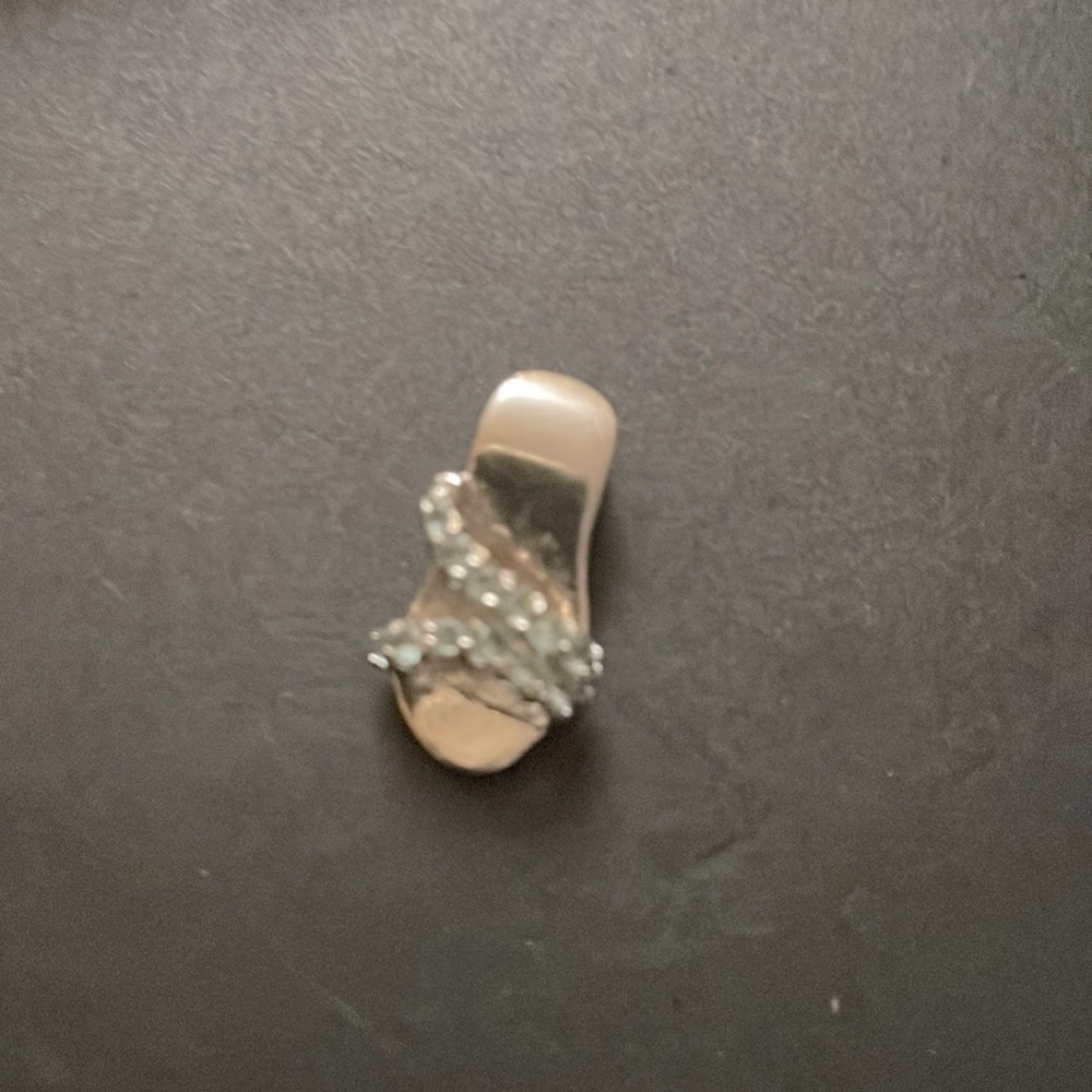 Sandal 925 Italian Silver Pendant 

-Perfect for necklaces  🌸
